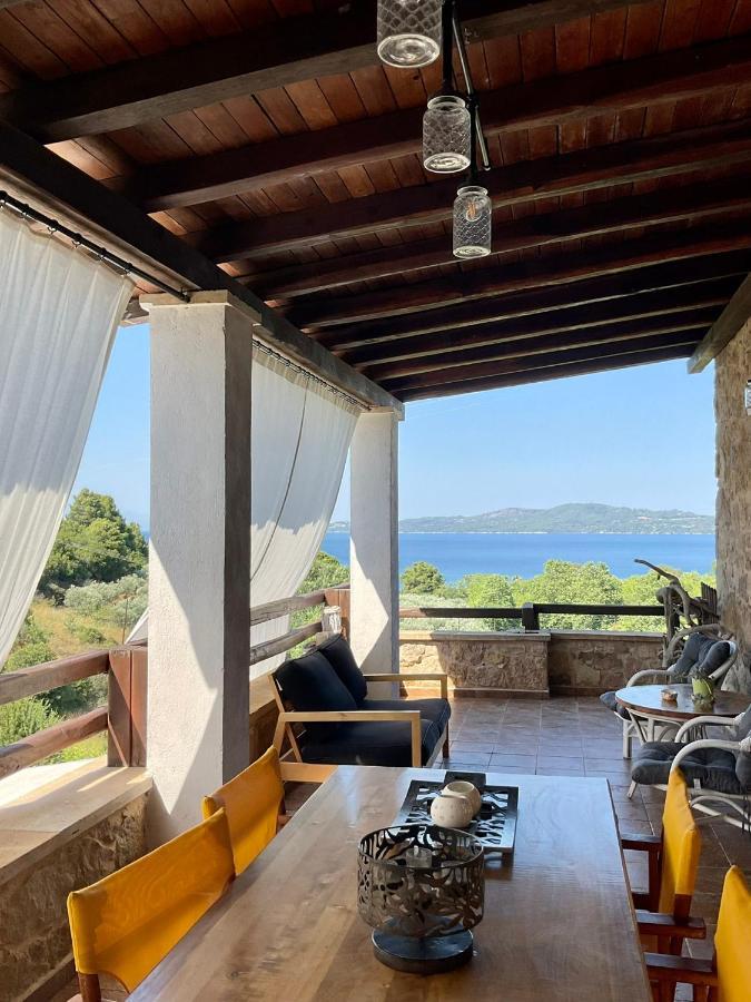 Stonehouse & Casa Al Sole E Al Mare Vila Néa Ródha Exterior foto