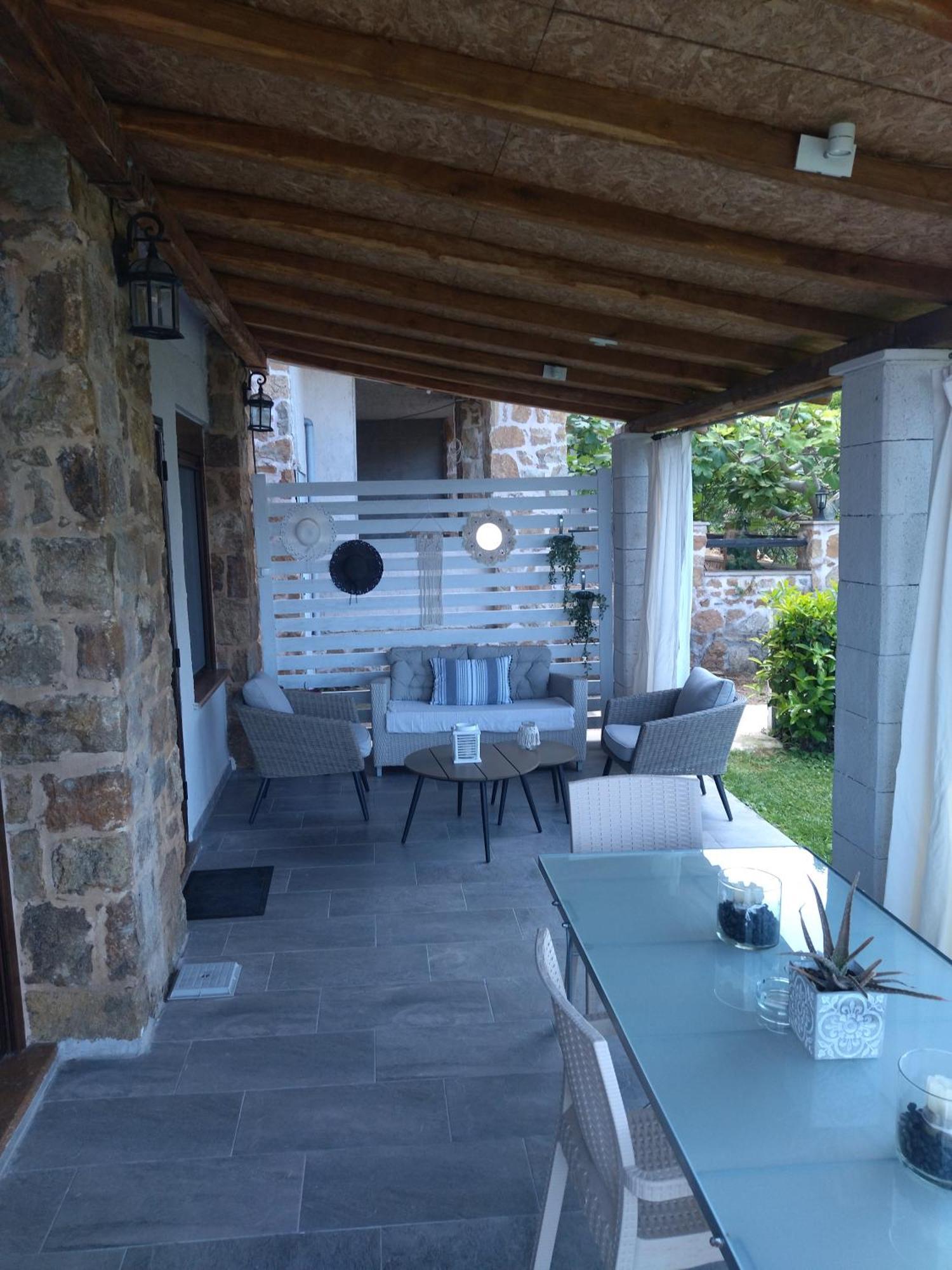 Stonehouse & Casa Al Sole E Al Mare Vila Néa Ródha Exterior foto