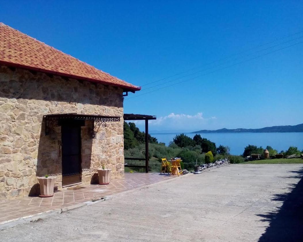 Stonehouse & Casa Al Sole E Al Mare Vila Néa Ródha Exterior foto